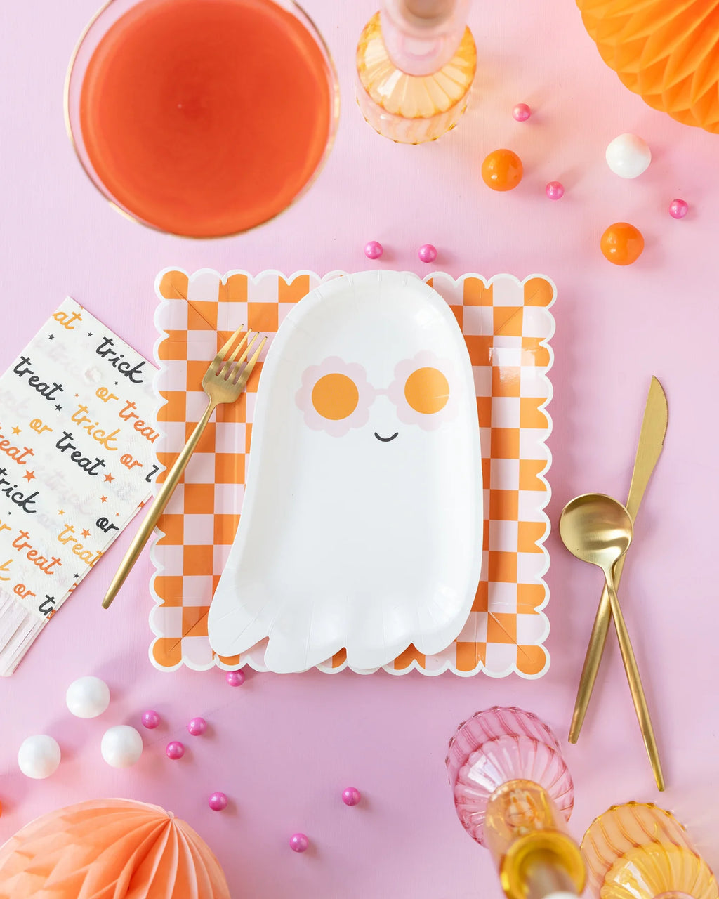 Groovy Ghost Shaped Paper Plate